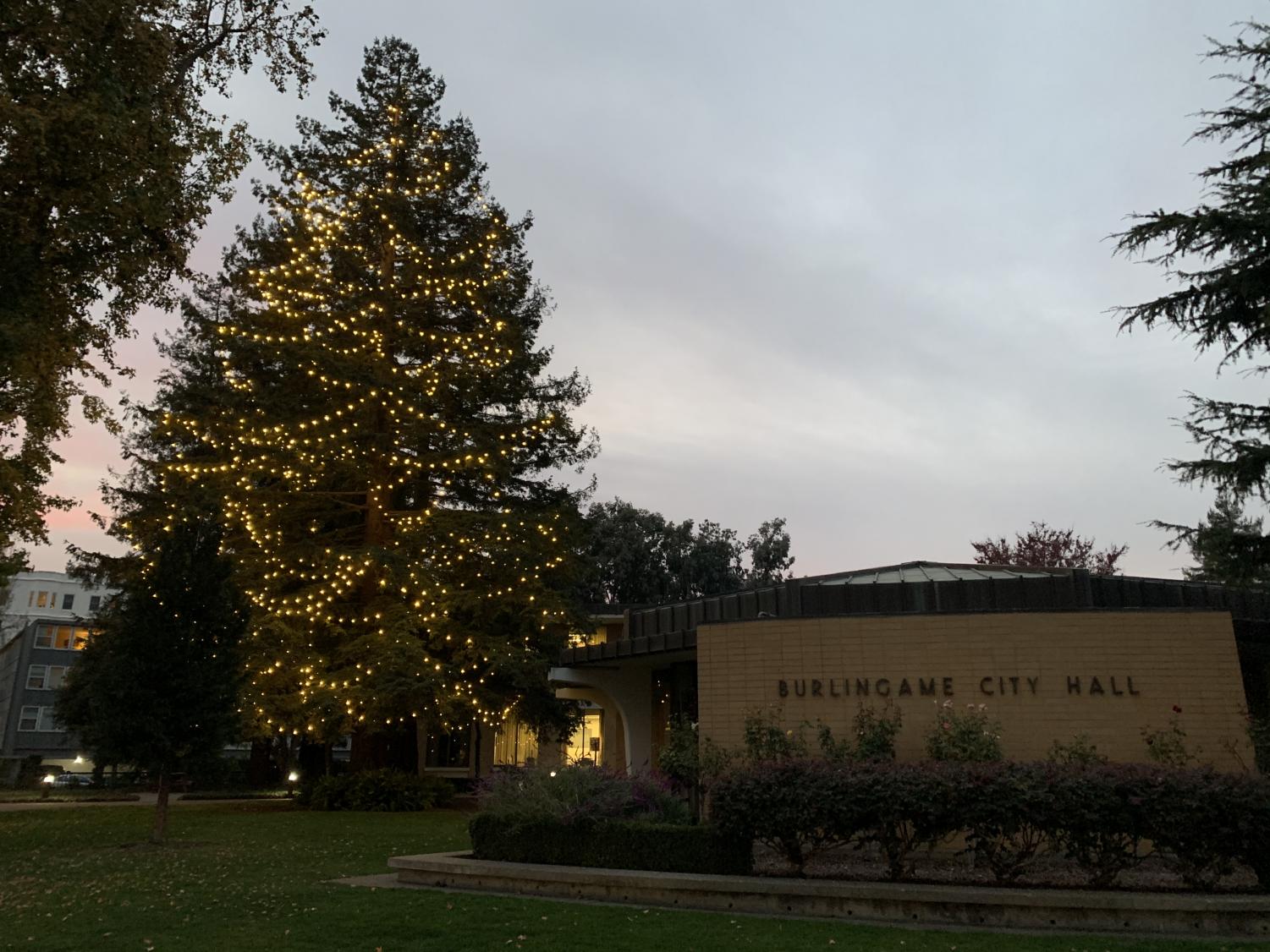 Burlingame’s annual tree lighting goes virtual The Burlingame B