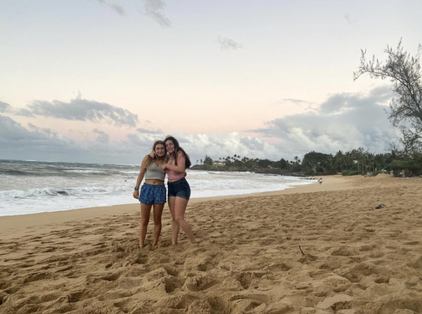 Jacklyn and Michaela Nee officially moved to Maui in December of 2020.