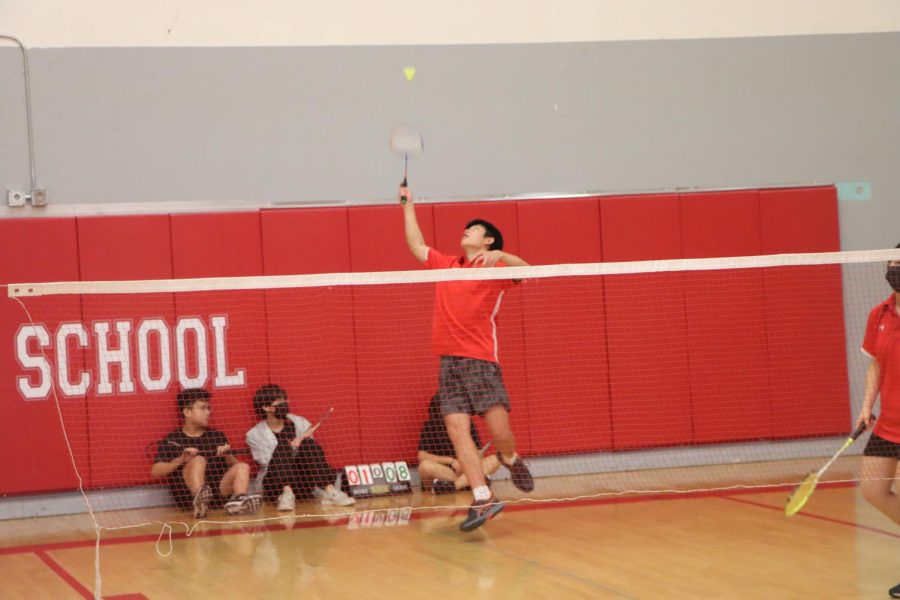 Sophomore+Tyler+Leung+fires+back+in+a+mixed+doubles+match+against+El+Camino+High+School+on+April+11.+