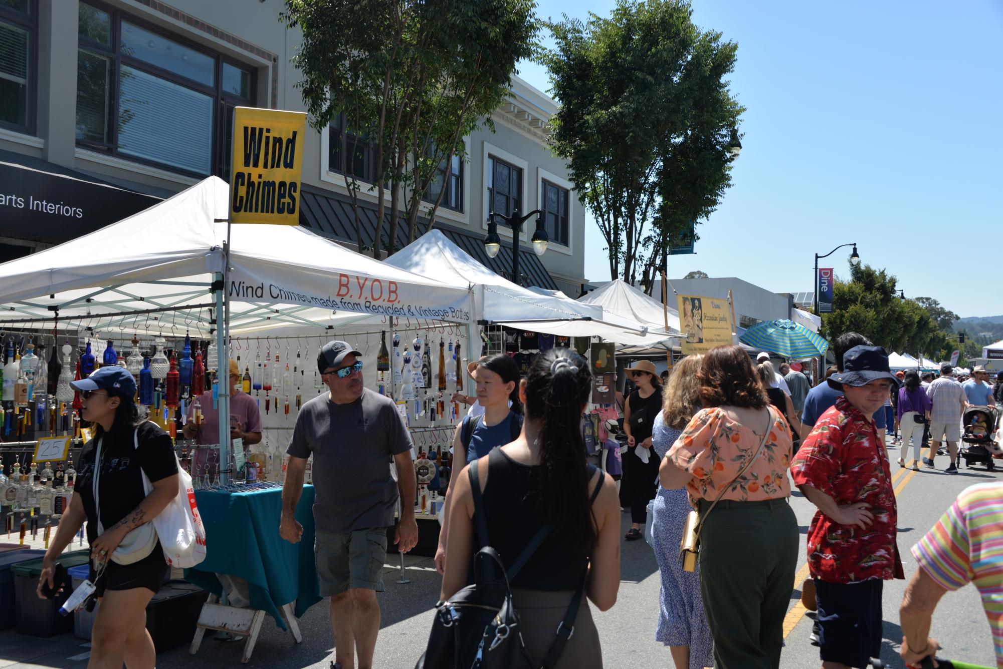 Booths%2C+food+trucks+and+live+music+crowd+the+streets+in+annual+%E2%80%9CBurlingame+on+the+Avenue%E2%80%9D+festival