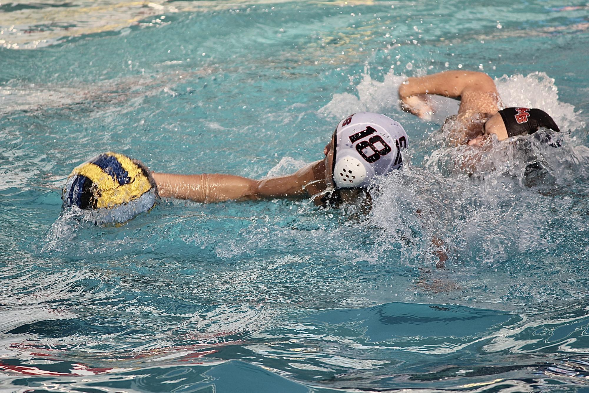 Boys%E2%80%99+water+polo+continues+dominant+season+with+victory+over+Half+Moon+Bay