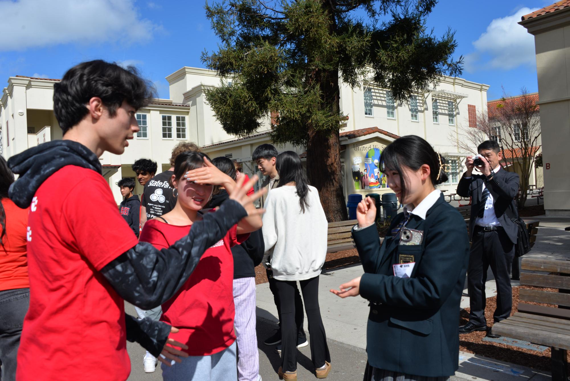 Burlingame+welcomes+five+exchange+students+from+Japan