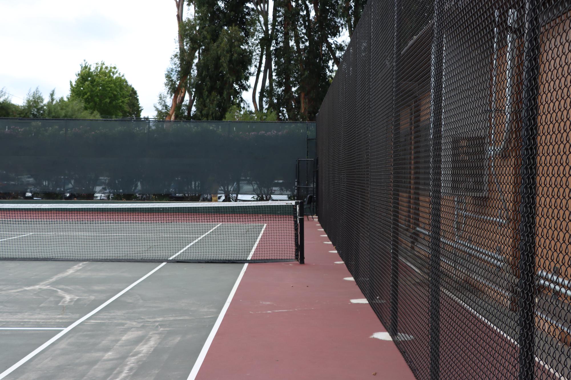 Tennis continues to play on poor-quality courts