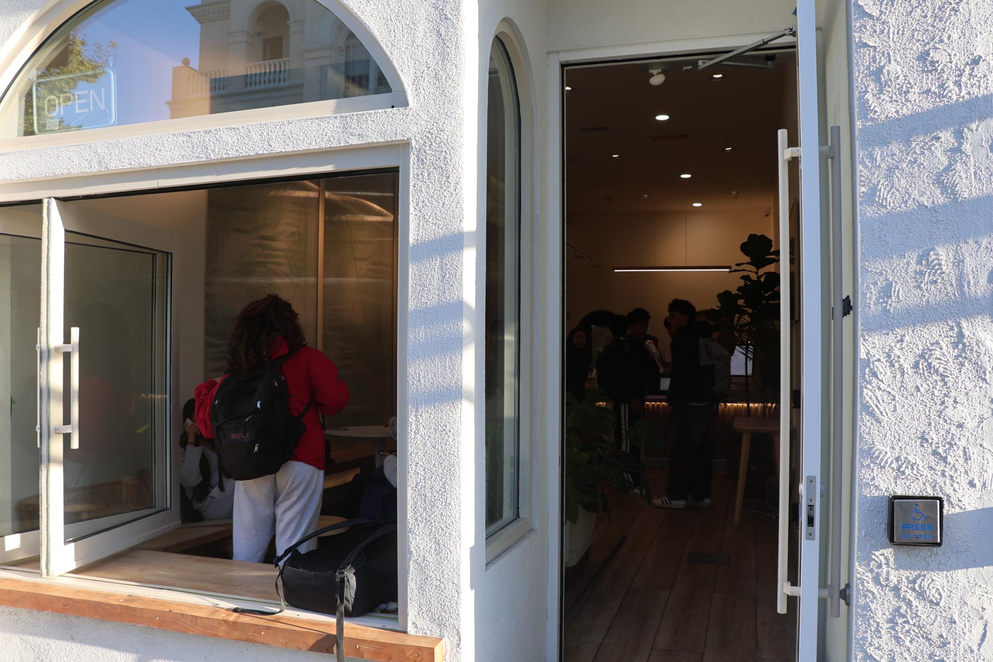 Located next to Tuna Kahuna on Burlingame Avenue, Cere Tea had its soft opening on Nov. 2.