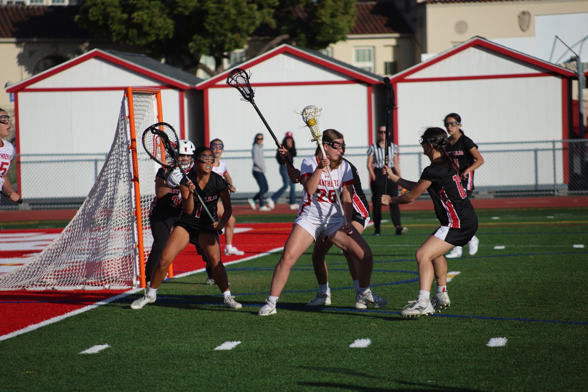 Girls’ lacrosse clinches senior night win against Castilleja